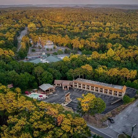 Stonegate Lodge King Bed Wifi Roku Tv Salt Water Pool Room #203 Eureka Springs Exterior foto